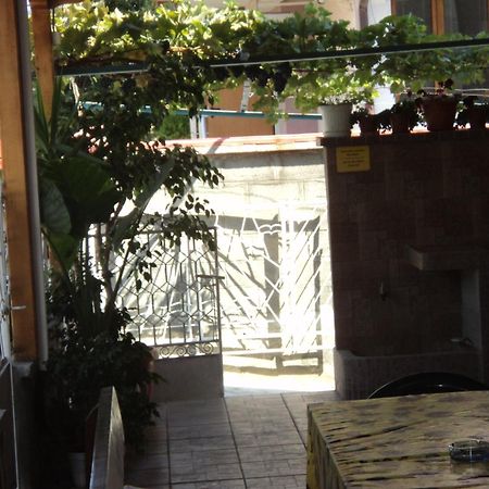 Guest House Drazhev ابزور المظهر الخارجي الصورة