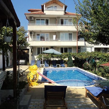 Guest House Drazhev ابزور المظهر الخارجي الصورة