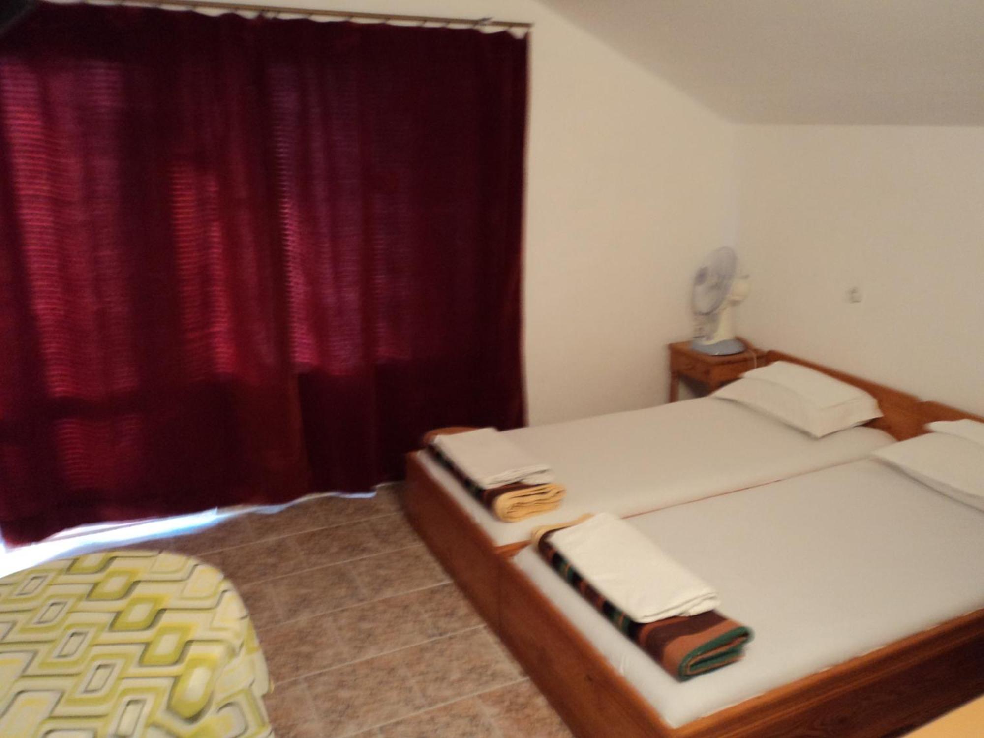 Guest House Drazhev ابزور المظهر الخارجي الصورة