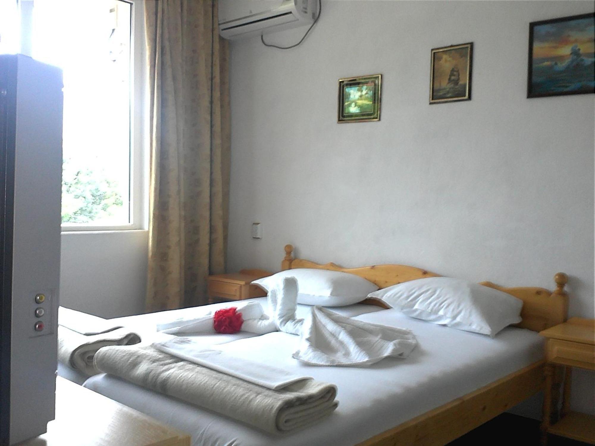 Guest House Drazhev ابزور المظهر الخارجي الصورة