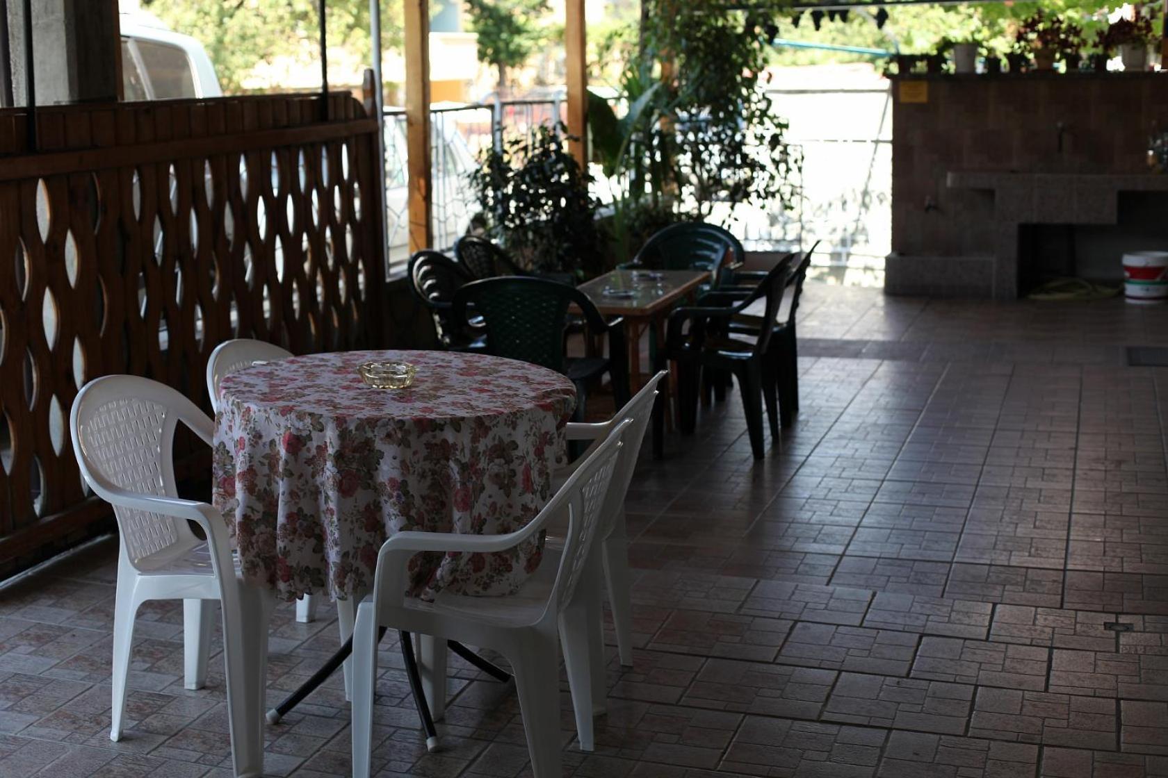 Guest House Drazhev ابزور المظهر الخارجي الصورة